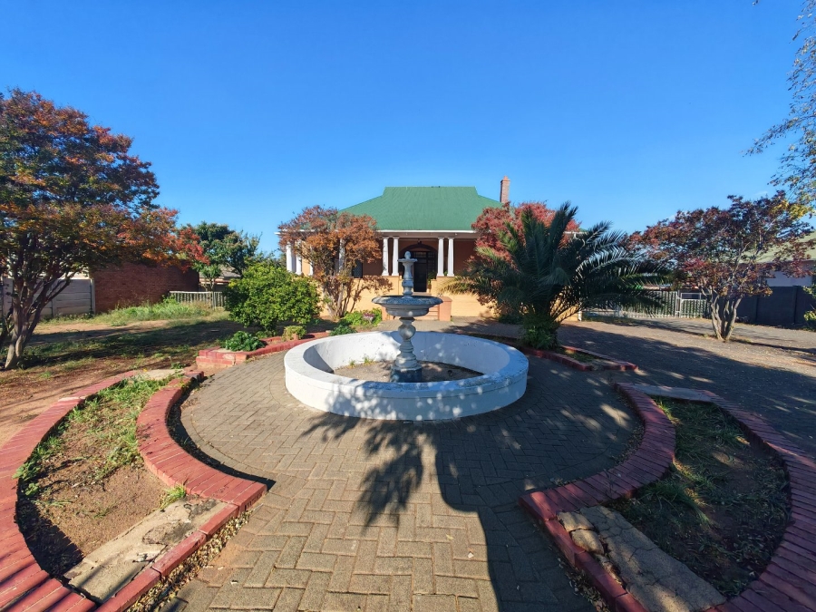 5 Bedroom Property for Sale in Navalsig Free State